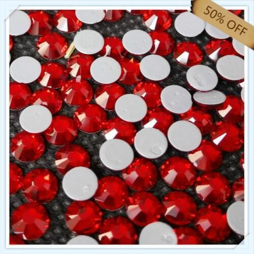 Free shipping 50% off SUPER SHINY FOR NAIL ART size ss16 3.9mm LIGHT SIAM color with 1440 pcs each pack ; diamond stone