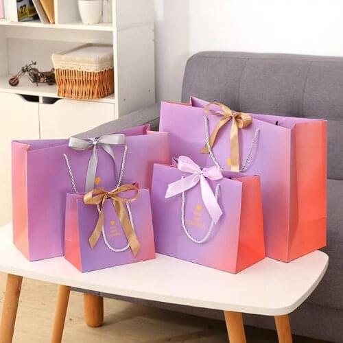 10pcs Gradient color simple wedding gift bag with portable New year christmas Kraft Paper bags gift box packaging wholesale
