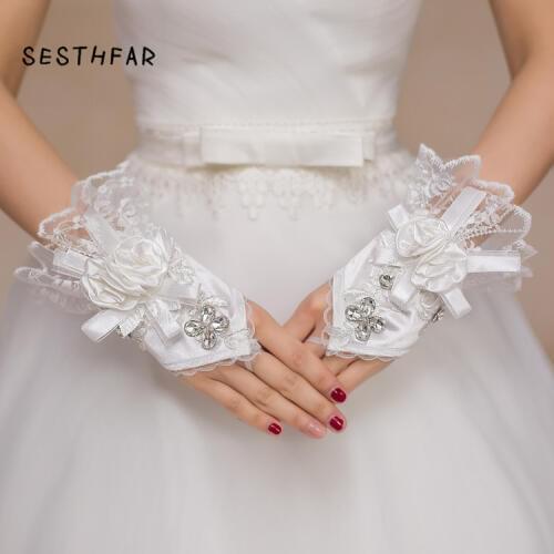 Gants mariage 2019 New Lace Bridal Gloves Wrist Length Fingerless Ladies Gloves Wedding Accessories luvas de noiva