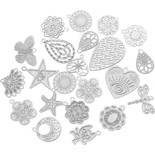 10pcs/lot Mixed Stainless Steel Heart Openwork Pattern Pendant Charms Charms for Diy Earring Jewelry Making Material Designer