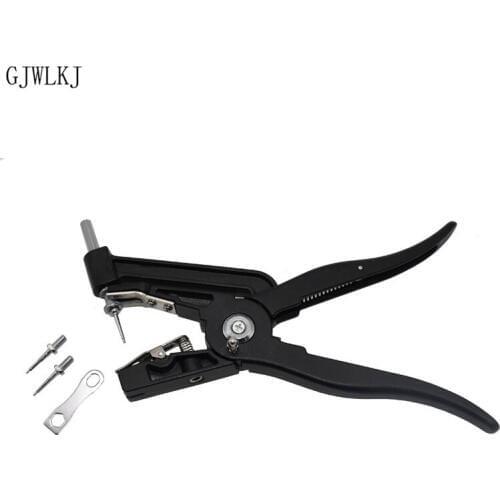 2 pcs Ear tag clamp animal controller black metal hydraulic rebound ear clip pliers pig and sheep rabbit identification tool