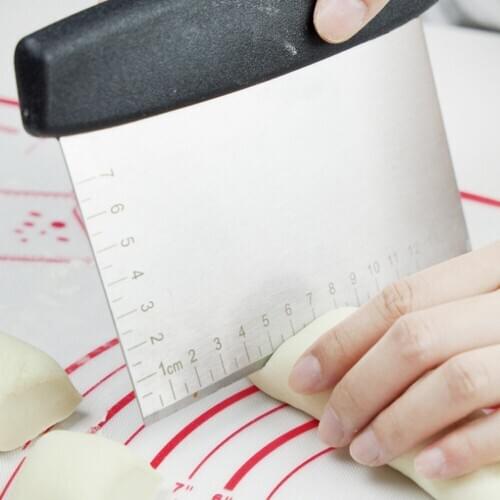 Stainless Steel 6.5'' Knife Cut Multi-function Bread Knife Flour Cutter With Scales Non-slip Handle For Flour Dough Cutting