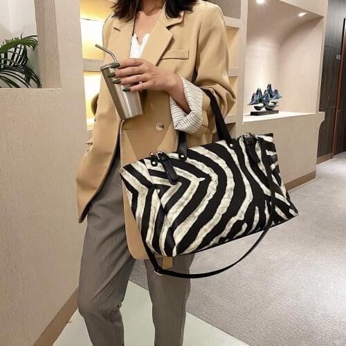 New Arrivals Female Zebra Pattern Handbags Large Capacity Women Pu Leather Casual Tote Bag Travel Package Duffle Bag