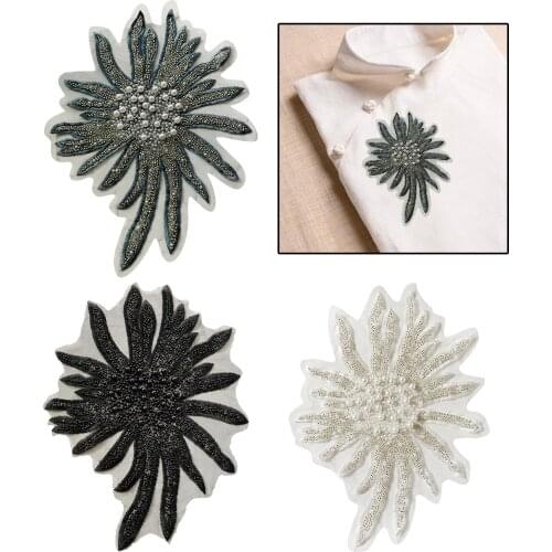 Embroidered Flower Patches Sew on Faux Pearls Patches Badge Sparkling Rhinestone Sticker Trim Patch Clothing Accessories