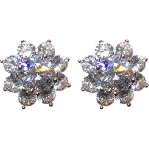 New Trendy Cute Elegant Crystal Snowflake Stud Earrings For Women Fashion Christmas Pendientes Party Jewelry Gifts
