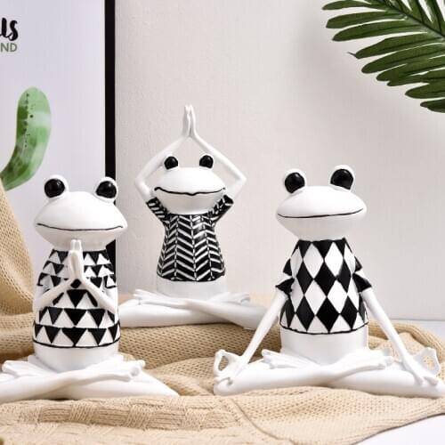 Funny Frog Practicing Yoga Resin decoration Statue Creative frog sculpture home furnish and decorate