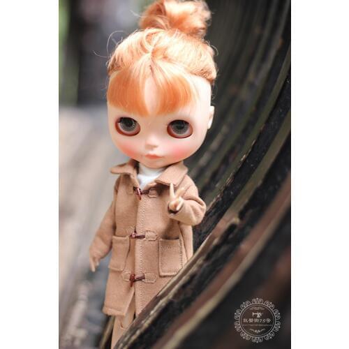 Free shipping Handmade Doll Clothes Ox horn button coat for bjd Azone Momoko Licca Pullip Blyth doll Accessories Toys Gift