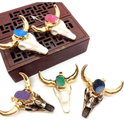 Retro Bull Head Pendant Gold Plated Horn Crystal Pendant Colored Natural Stone Acrylic Material DIY Jewelry Making Necklace Gift