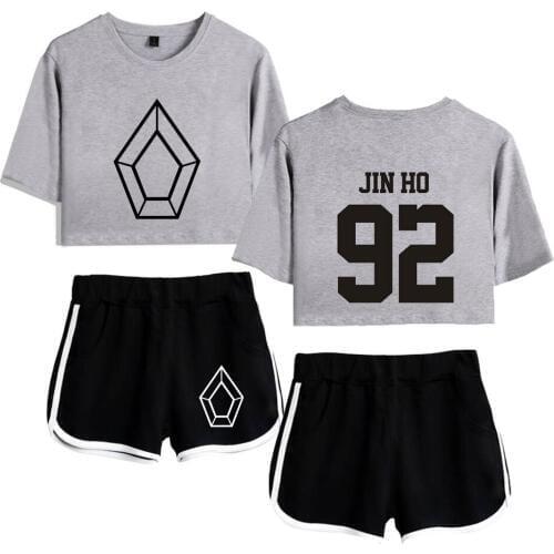 Printed Pentagon JIN HO 92 Exposed Navel Gray t shirt +black shorts womens two-piece sets Fashion Summer womens two-piece suit