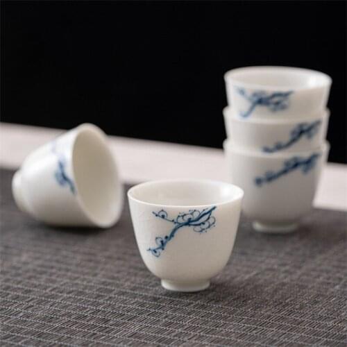 Jingdezhen Ceramic Handmade Tea Cup Creative High End Hand-Painted Kung Fu Master Cup White Porcelain Ice Cracked Glaze Teacup