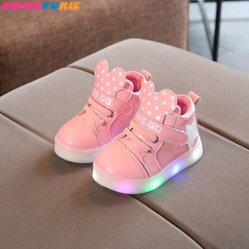 Momoyukie Kids Glowing Shoes