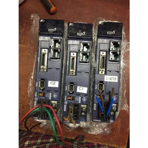 RYH201F5-VV2 servo driver , used in good condition . 80% appearance new , good working , free shipping