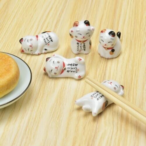 High Quality Ceramic Cartoon Cat Chopsticks Holder Fashion Chopsticks Care Rest Chopsticks Pillow Rack Kitchen Tableware