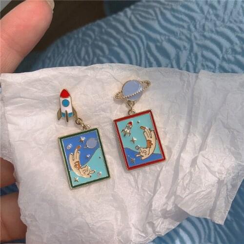 Cute Childlike Oil Painting Dripping Oil Rocket Planet Earrings Asymmetric Astronaut Cat Earrings Clip Earrings with Piercing