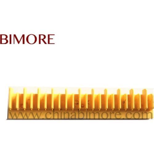 L47332127A Escalator Step Demarcation Length 199mm Width 40.5mm Thickness 25mm 22T Right