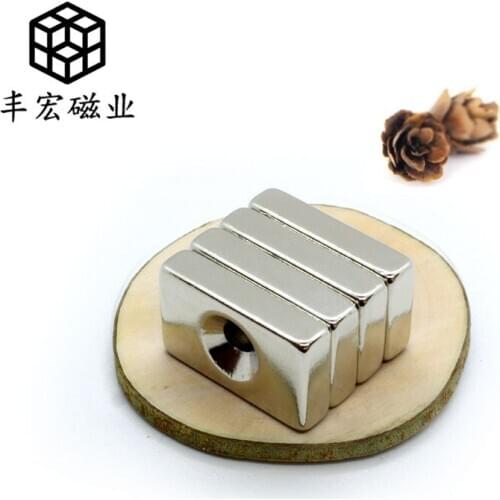 F25 * 15*5-5 square strong magnetic rectangular iron absorbing stone with holes 25*15*5 holes 5 magnetic iron NdFeB