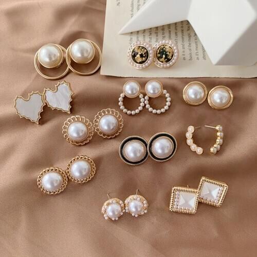 Korean Style Small Elegant Simulated Pearl Round Ear Clips No Hole Simple Geometric Baroque Pearls Clip on Earrings No Piercing