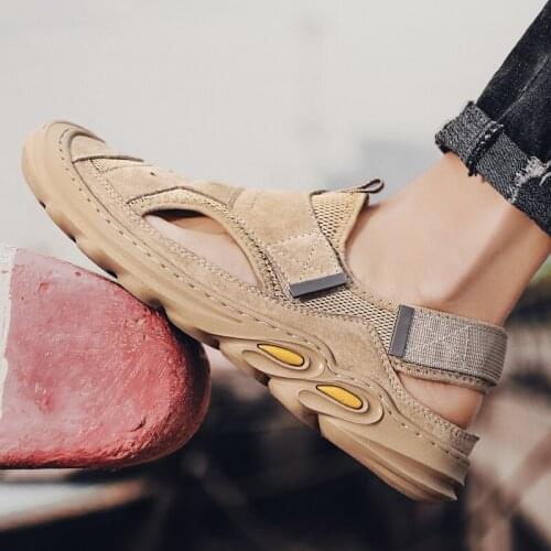 Sandals Men Leather Summer Shoes Men Beach Sandals Sneakers Breathable 2020 Blade Safety Mesh Slip On Fashion