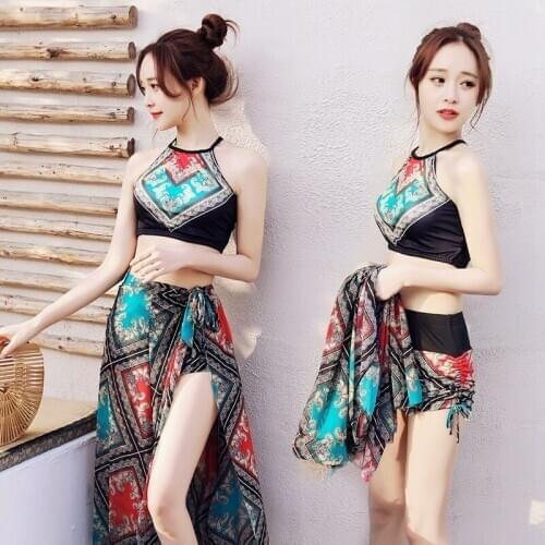 Split Three-Pieces Bikini Set Bathing Suit Ladies Push Up Padded Swimsuit Pretty Beach Shawls Fashion Traditional Swimming Dress