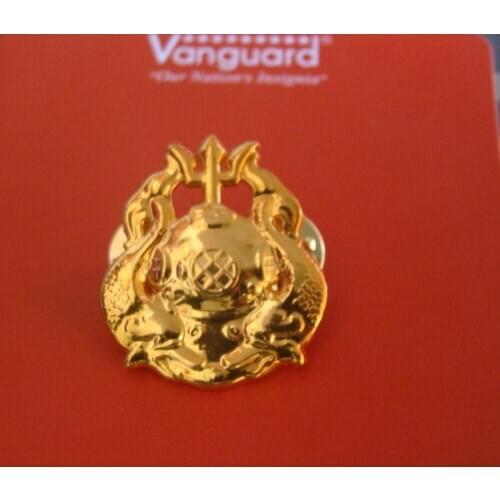 US ARMY MASTER DIVER HAT LAPEL PIN REGULATION INSIGNIA SCUBA BADGE GOLD- World military Store