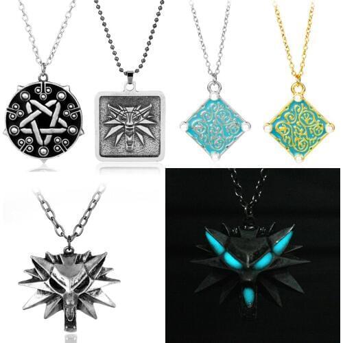 Wolf Head Necklace Geralt Yennefer Triss Charm Pendant Wolf Red Eyes Chain Necklace Vintage Punk ARPG Game Jewelry For Men Women