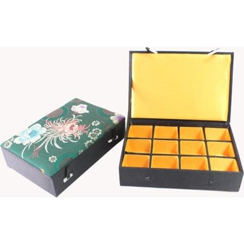 Chinese Handmade Classic Silk Rectangle 12 Square Jewelry Box Compartment