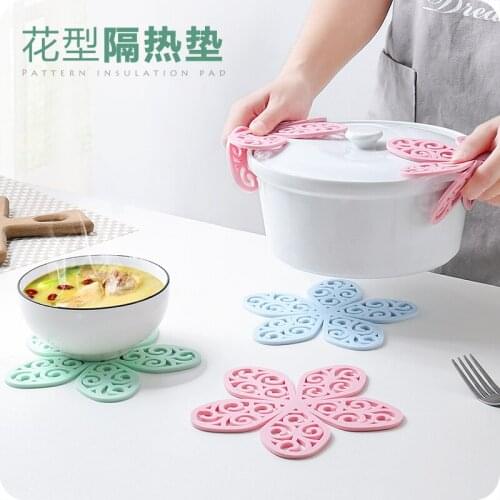 Creative Flower-shaped Insulation Pot Pad Household Table Accessories Placemat Heat-resistant Hollow Drink Coasters