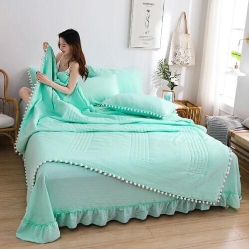 2020 New Flannel Blanket Thin Quilt Sofa Cover bed cover cotton quilt air conditioner can be washed Plush lace Blankets