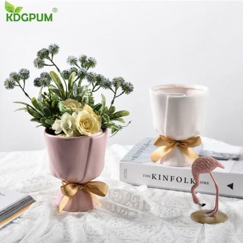 Nordic Hipster Bouquet Shape Ceramic Vase Home Creative Flower Ware Living Room Flower Arranging Ware Ornaments