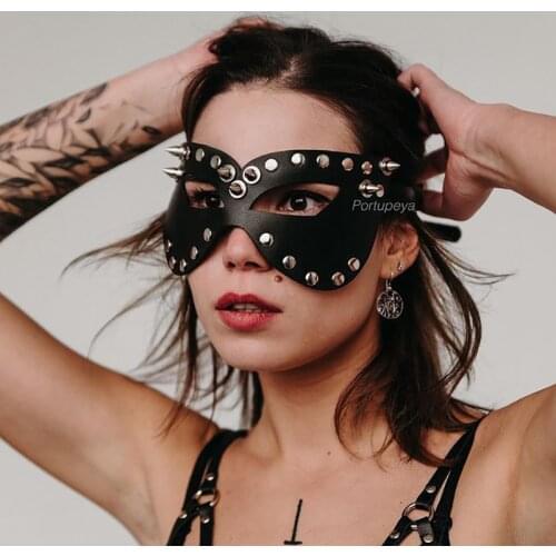 Sexy Erotic Woman Masquerade Mask Halloween Face Steampunk Cosplay Party Eye Mask with Spikes Bdsm Fetish Mask Costume