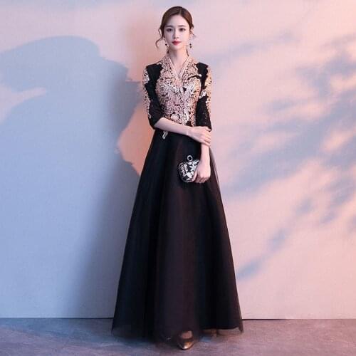 Korean version embroidered dress female 2020 womens new noble temperament big black long-slim ladies V-neck dress high-end j24