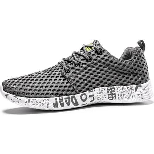 Summer Water Sports Shoes Men Lightweight Breathable Mesh Swimming Upstream Beach Seaside Aqua Shoes Male Barefoot Sneakers