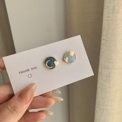 S925 Fashion Classic Korean Retro Sun Moon Earrings Female Temperament Asymmetric Earrings Geometric Round Earrings