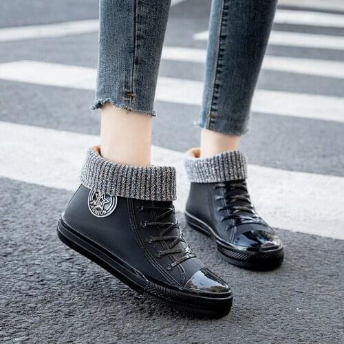 2021 Women Ankle Rainboots Non-Slip Waterproof Work Shoes Adult Outdoor Warm Water Boots Ladies Sweet Casual Rain Shoes