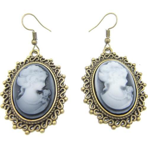 Victorial Nobal Girl Portail Vintage Drop Earrings Jewellery