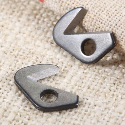 2pcs/set Sewing Machine Thread Cutters Metal Trimmer Knife KS24/747E fits for SIRUBA 737 747 757 SERIES OVERLOCK 13*10mm