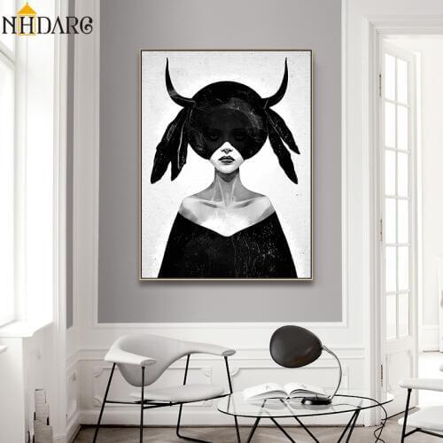 Black White Marianna Girl Modern Fashion Style Posters and Prints Canvas Art Painting Wall Pictures for Living Room Home Decor