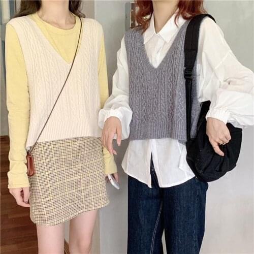 Korean Style Sweater Vest Women 2021 Autumn Casual Solid Color V Neck Sleeveless Pullover Knit Tank Top Short Waistcoat T705