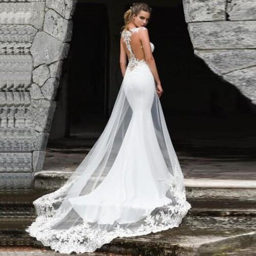 Plus Size Mermaid Wedding Dresses 2021 Sexy See Through Back Sleeveless Lace Appliques Bridal Gown Sweep Train Robe De Mariee