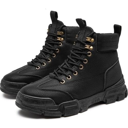 2021 High top Men Boots Spring Autumn New Breathable Ankle Boots Male Lace Up Slip Booties Desert Casual Tooling Boots Men Shoes