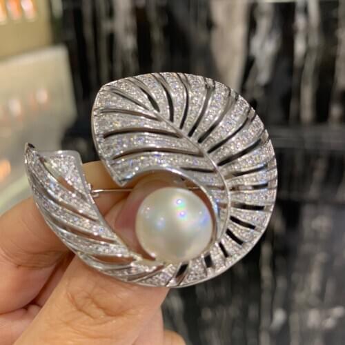Mabe pearl brooch copper with cubic zircon feather brooch fashion women jewelry unisex free shipping