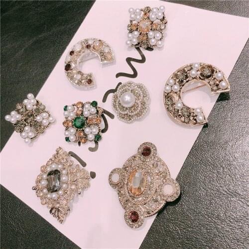 Vintage Pearl Rhinestone Geometric Womens Brooch Badges Pins for Gir Coat Broches Para Ropa Mujer Handmade Fashion Jewelry