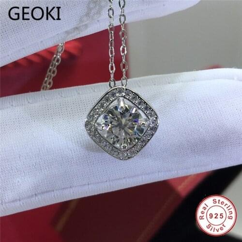 Geoki 925 Sterling Silver Passed Diamond Test 1 Ct Perfect Cut D Color VVS1 Square Moissanite Pendant Necklace Luxury Chain