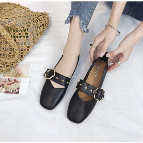 New 2020 fashion rivet casual flat shoes wild shallow mouth square head Mary Jane womens shoes trend hot