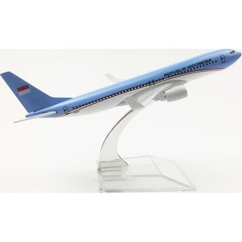 16CM Diecast 1/400 B737 REPUBLIK INDONESIA Airlines Airplane Model Toys Aircraft Aviation Alloy Plane Gifts Collectible Display