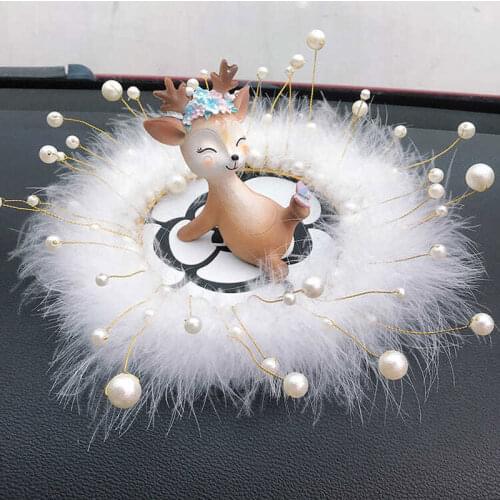 Cute fur feathers car ornaments non-slip pad car car anti-slip mat perfume pad car upper pad
