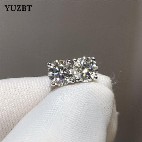 YUZBT 4 Claws 925 Silver Total 2 ct Round Brilliant Cut Gemstone Diamond Test Past D Color Moissanite Stud Earrings for Women