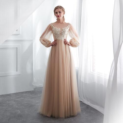 2020 Elegant Long Sleeve Evening Dresses for Women Lace Appliqued Champagne Tulle Party Dresses A Line