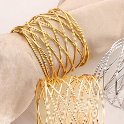 1pcs Wide Round Gold Napkin Rings Creative Art Metal Hollow Gold Napkin Holder For Kitchen Wedding Christmas Party Table Decor