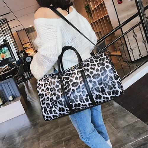 New Women Travel Bag Women Duffle Carry on Luggage Bag Leopard Printing PU Leather Travel Totes Ladies Big Overnight Weekend Bag